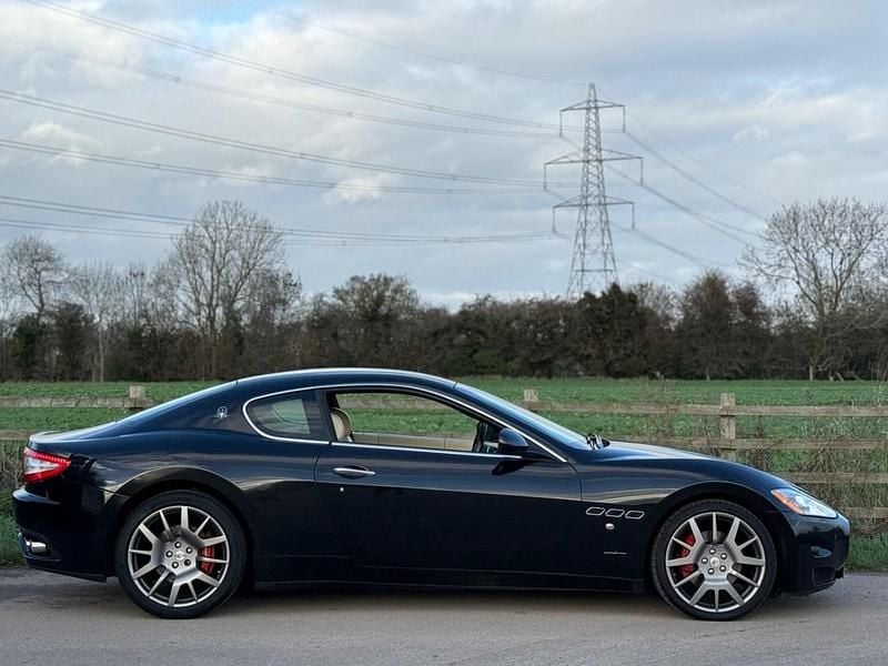 Used Maserati Granturismo 405 HP (297 kW) 2008 Black Coupe