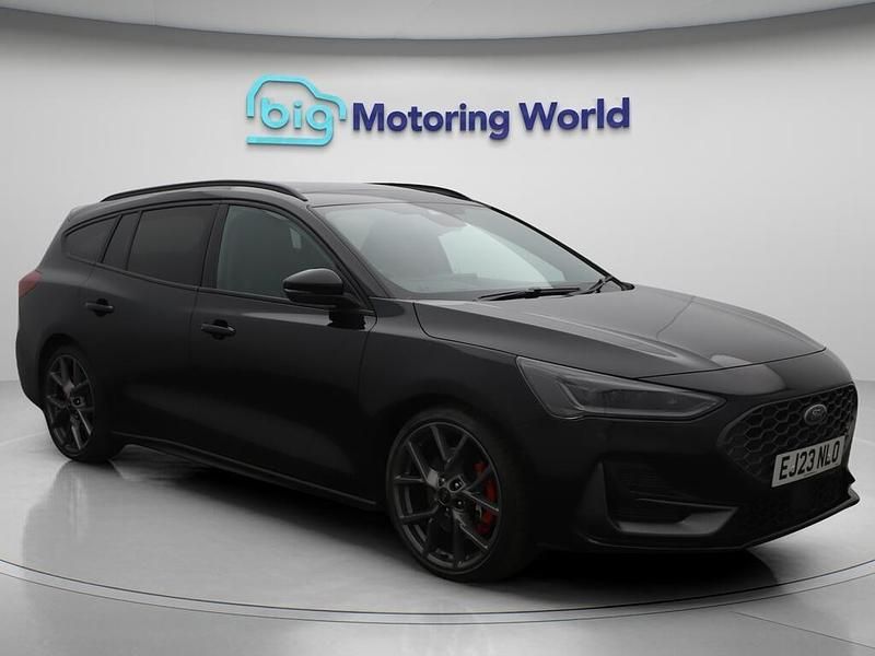 Black Used 2023 Ford Focus ST Estate | £25,000 (Fair price) - Image 1/4