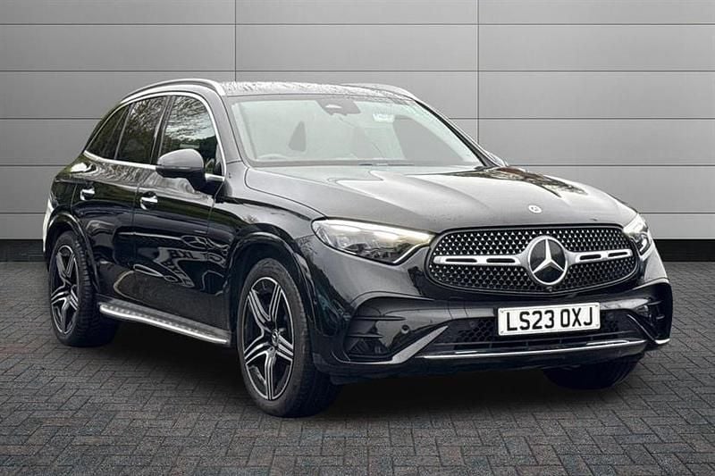 Obsidian black Used 2023 Mercedes 300 AMG Line Premium Estate | £40,990 (Fair price) - Image 1/4