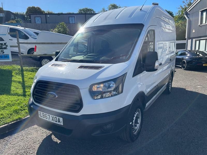 Used Ford Transit 130 HP (95 kW) 2018 White Van