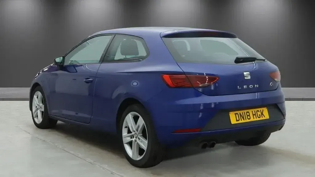 Used Seat Leon FR 125 HP (91 kW) 2018 Blue Hatchback