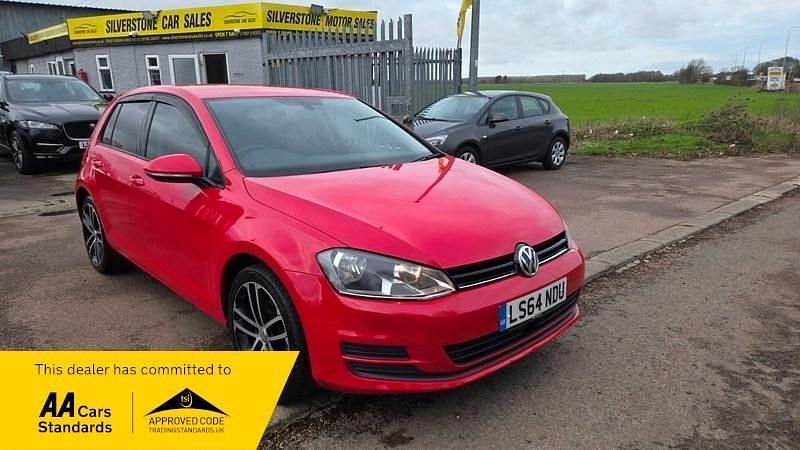 Used VW Golf VII SE 2014 Red Hatchback