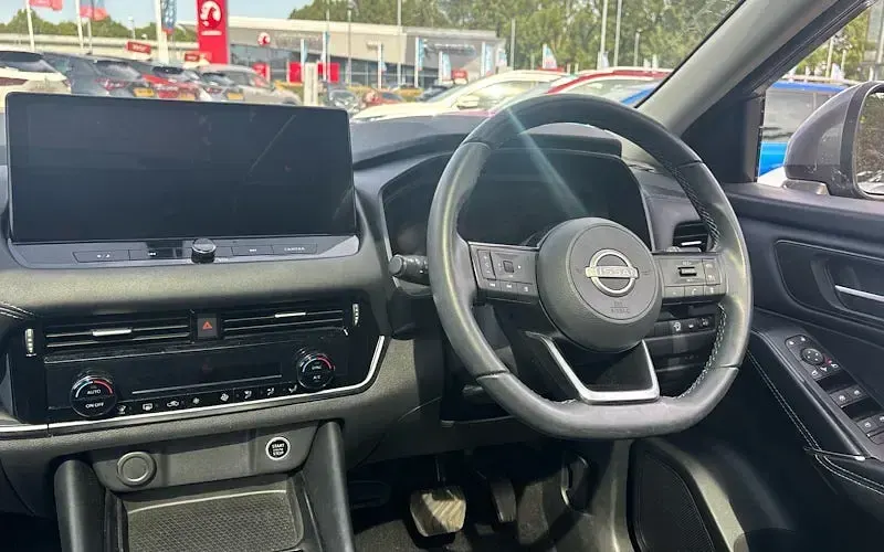 Used Nissan Qashqai N-Connecta 158 HP (116 kW) 2023 Grey SUV
