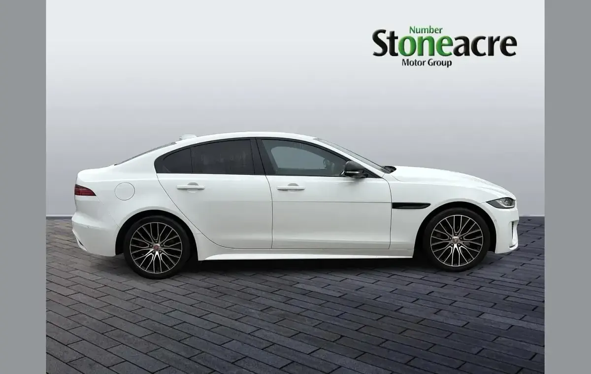 Used Jaguar XE R-Dynamic 204 HP (150 kW) 2021 White Sedan