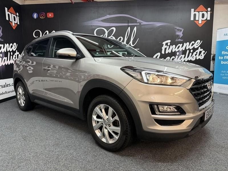 White Used 2019 Hyundai Tucson SE SUV | £11,990 (Super price) - Image 1/4
