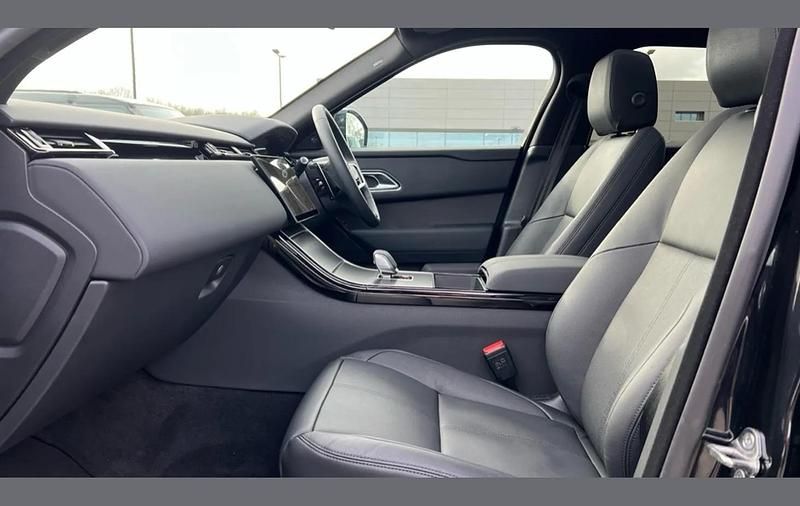 Used Land Rover Range Rover Velar SE Dynamic 204 HP (150 kW) 2025 Metallic  santorini black SUV
