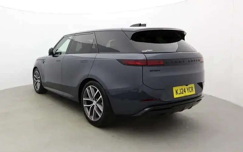 Used Land Rover Range Rover Sport SE Dynamic 300 HP (220 kW) 2026 SUV