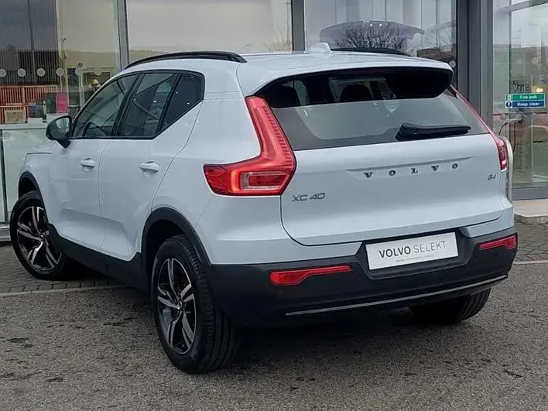 Used Volvo XC40 Plus 194 HP (142 kW) 2023 Blue SUV