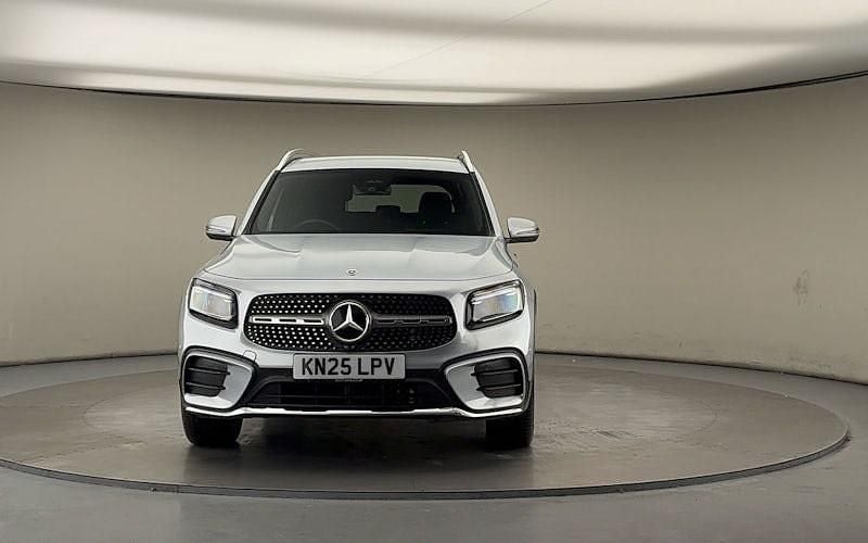 Used Mercedes GLB200 Executive 163 HP (119 kW) 2025 SUV