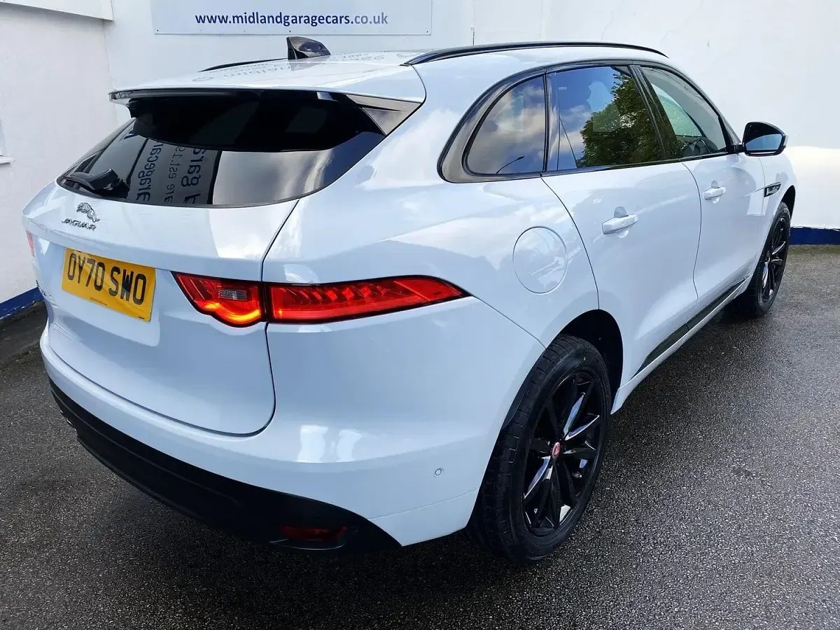 Used Jaguar F-Pace Chequered Flag 180 HP (132 kW) 2020 White SUV