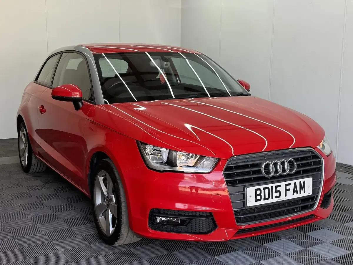 Used Audi A1 Sport 125 HP (91 kW) 2015 Red Hatchback