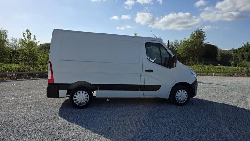 White Used 2016 Renault Master Business Van | £6,990 (Super price) - Image 1/4