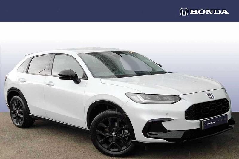 Diamond dust white Used 2023 Honda ZR-V Sport SUV | £23,595 (Fair price) - Image 1/4