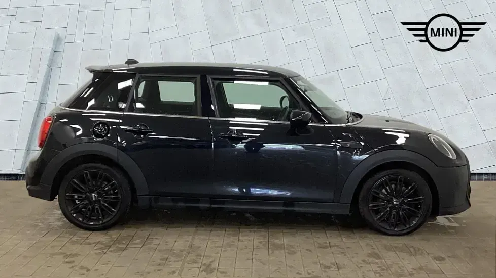 Used Mini Cooper S Exclusive 176 HP (129 kW) 2023 Black Hatchback