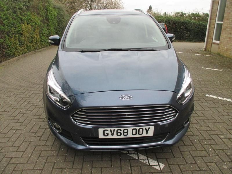 Used Ford S-MAX Titanium 165 HP (121 kW) 2018 Blue MPV