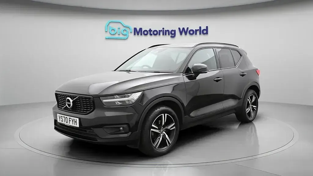 Used Volvo XC40 R-Design 163 HP (119 kW) 2020 Black SUV