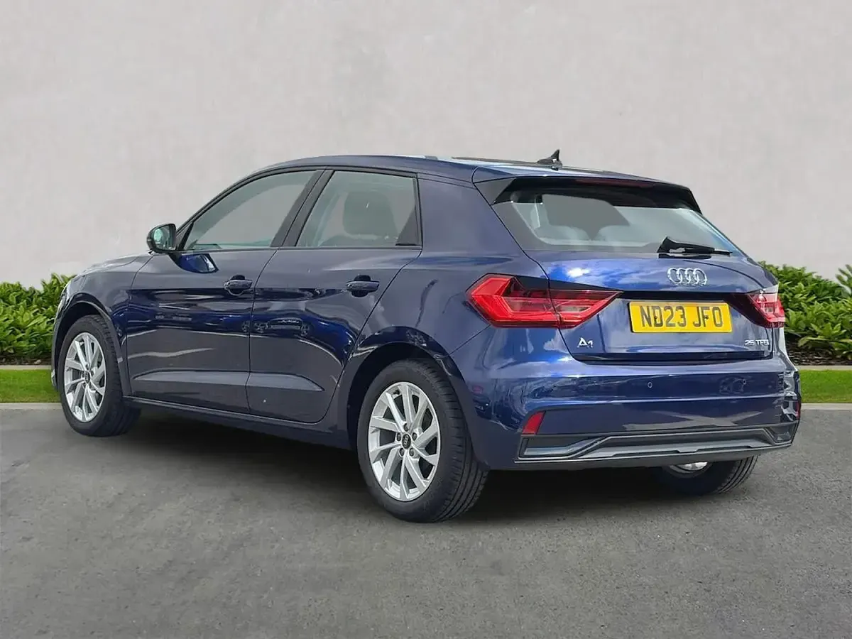 Used Audi A1 Sport 95 HP (69 kW) 2023 Blue SUV