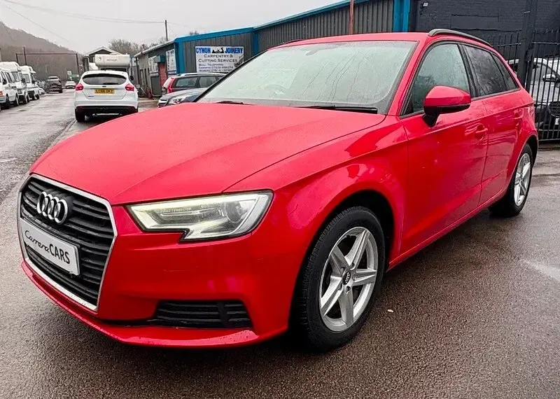 Used Audi A3 Comfort 150 HP (110 kW) 2017 Red Hatchback