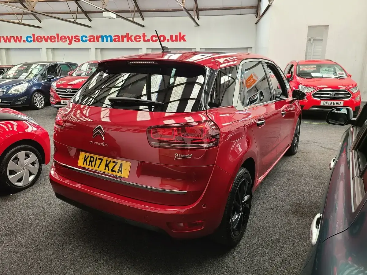Used Citroën C4 Picasso Flair 2017 Red MPV