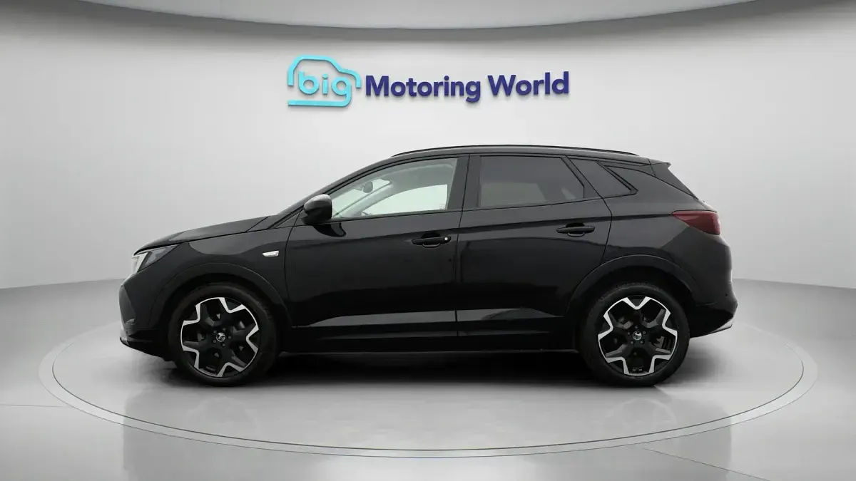 Used Vauxhall Grandland X Ultimate 136 HP (100 kW) 2024 Black SUV