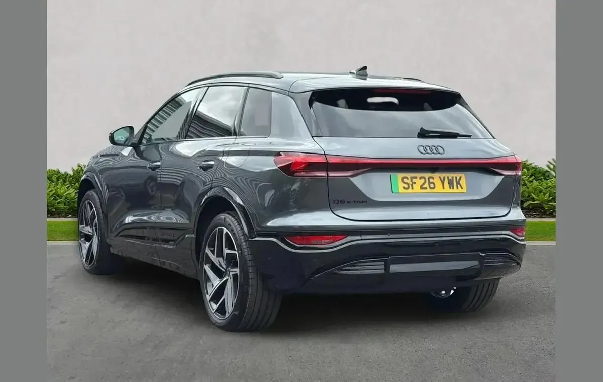 New Audi Q6 e-tron Black Edition 221 kW (301 HP) 2026 Other SUV
