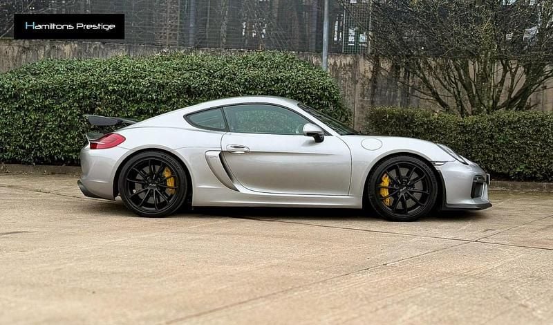 Used Porsche Cayman GT4 385 HP (283 kW) 2016 Silver Coupe