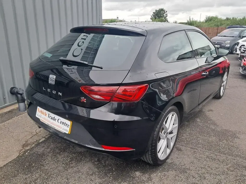 Used Seat Leon FR 125 HP (91 kW) 2018 Black Coupe
