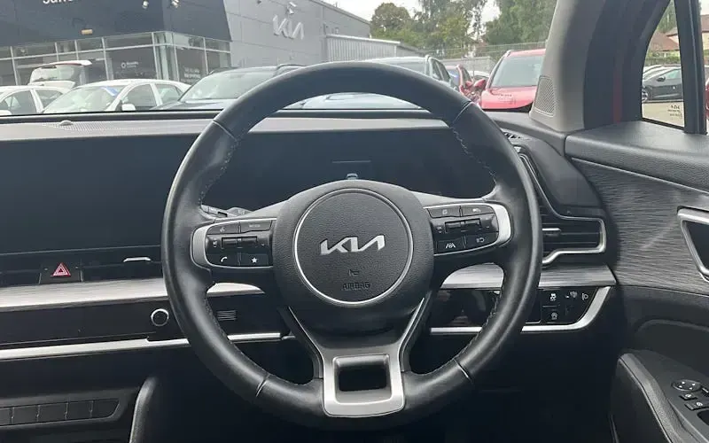 Used Kia Sportage 159 HP (116 kW) 2025 Red SUV