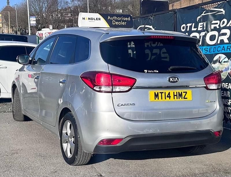 Used Kia Carens 135 HP (99 kW) 2014 Silver MPV