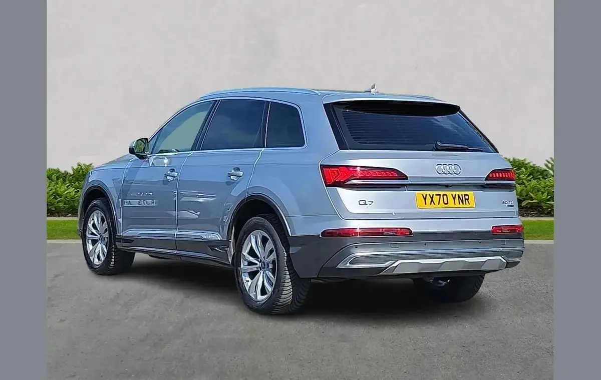 Usado Audi Q7 Sport 286 CV (210 kW) 2020 Plateado SUV