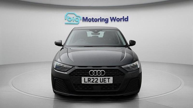 Begagnad Audi A1 Sportback 95 HK (69 kW) 2022 Grå Halvkombi