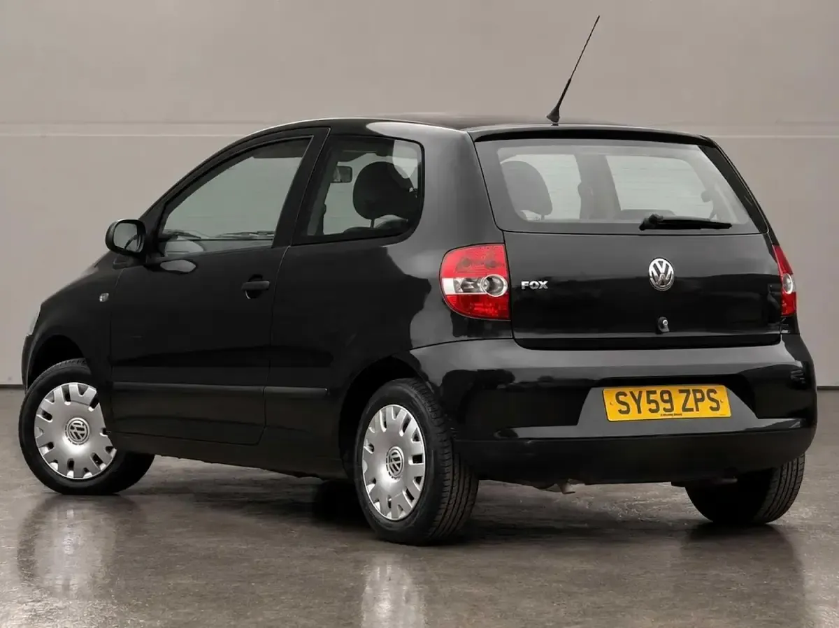 Used VW Fox 55 HP (40 kW) 2009 Black Hatchback