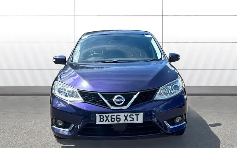 Used Nissan Pulsar Tekna 116 HP (85 kW) 2016 Blue Hatchback