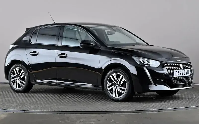 Used Peugeot 208 Allure Premium 102 HP (75 kW) 2022 Hatchback