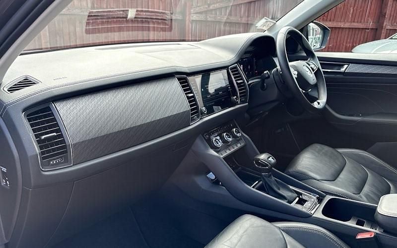 Used Skoda Kodiaq SE L Executive 150 HP (110 kW) 2024 Grey SUV