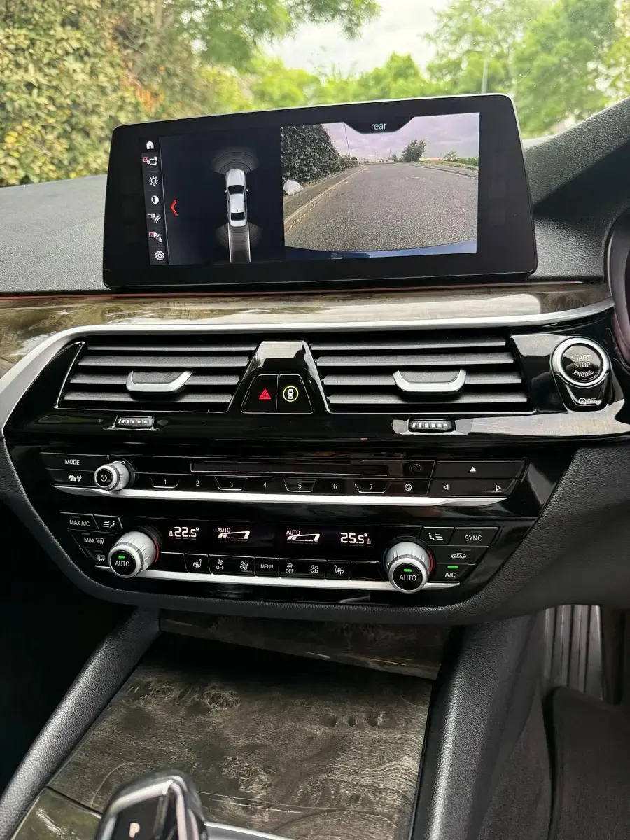 Used BMW 520 Comfort Edition 190 HP (139 kW) 2017 Blue Sedan