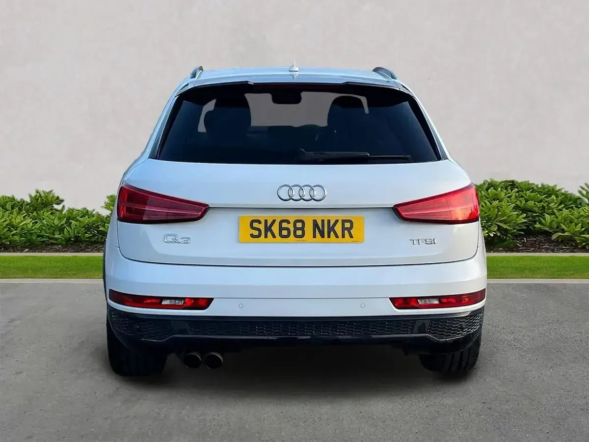 Used Audi Q3 Black Edition 150 HP (110 kW) 2018 White SUV