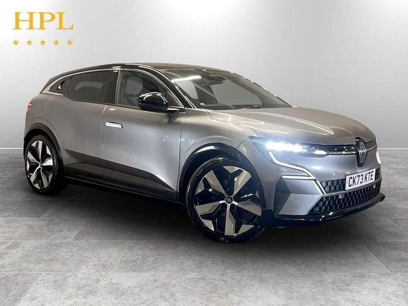 Begagnad Renault Megane E-Tech Techno 161 kW (220 HK) 2023 Grå Halvkombi