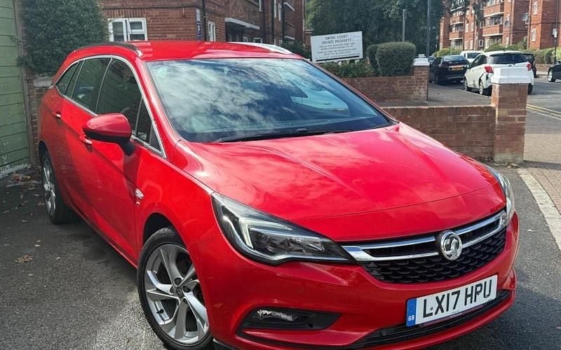 Used 2019 Vauxhall Astra SRi Estate | £4,992 (Super price) - Image 1/4