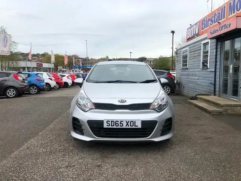 Used Kia Rio 2015 Silver Hatchback