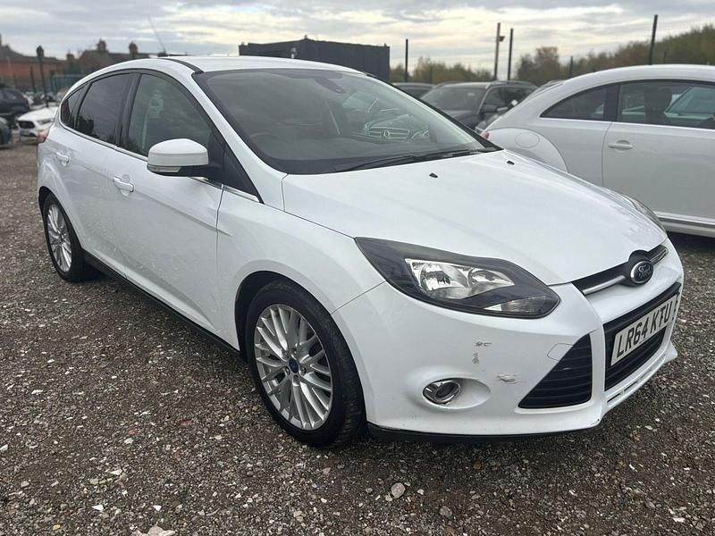 White Used 2014 Ford Focus Zetec Hatchback | £1,995 (Super price) - Image 1/4