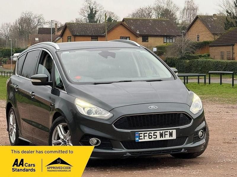 Used Ford S-MAX Sport 2015 Green MPV