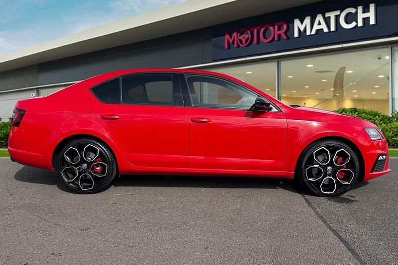 Used Skoda Octavia vRS 245 HP (180 kW) 2019 Red Hatchback