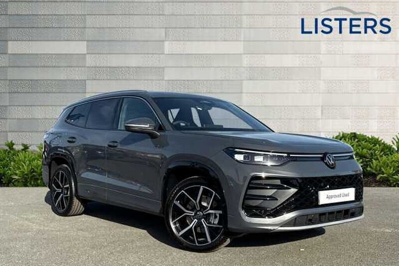 Dolphin grey Used 2025 VW Tayron R-line SUV | £43,990 (Fair price) - Image 1/4