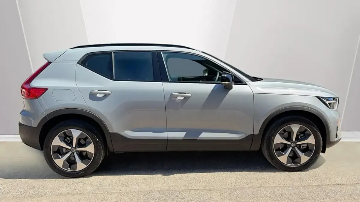 New Volvo XC40 Plus 2025 Grey SUV