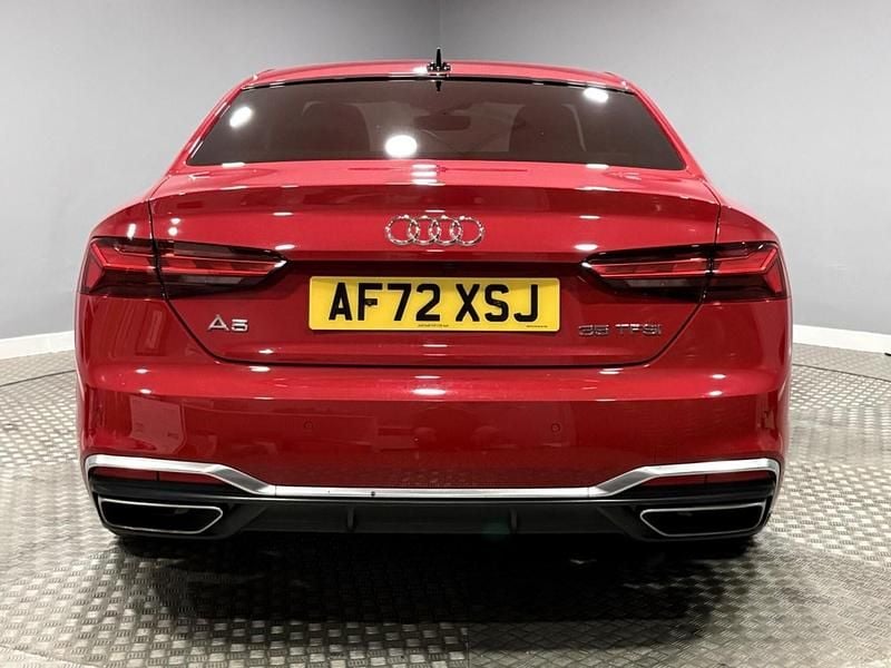 Begagnad Audi A5 S-Line 2022 Röd Sportkupé
