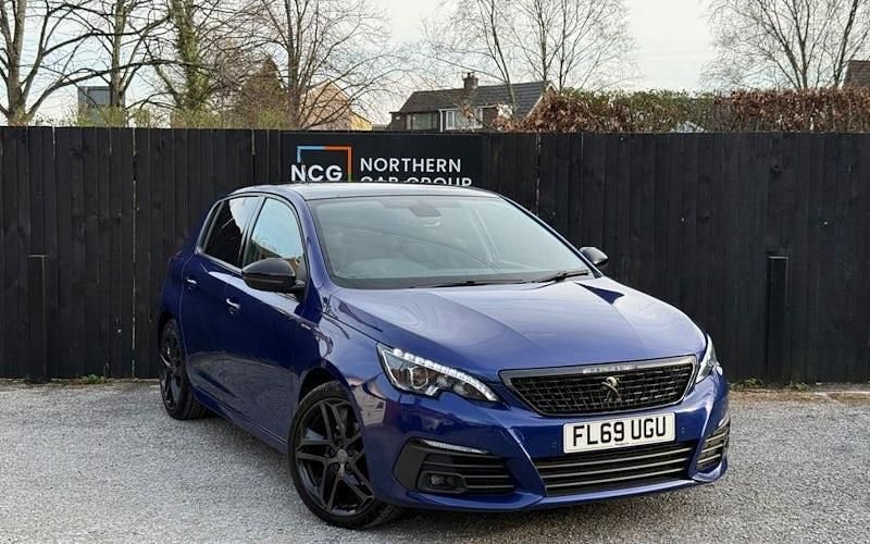 Usado Peugeot 308 GT-line 131 HP (96 kW) 2020 Citadino