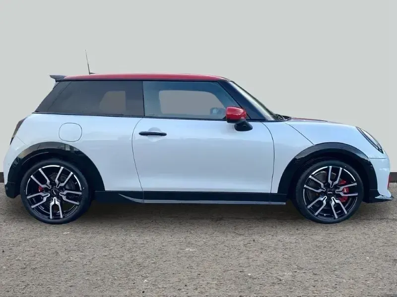 Used Mini John Cooper Works Hatch 228 HP (167 kW) 2026 White Hatchback