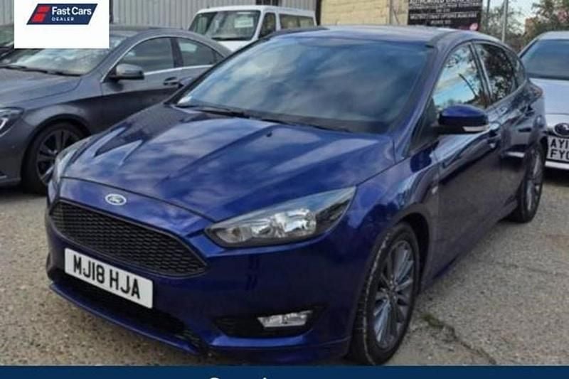 Used Ford Focus ST-Line 140 HP (102 kW) 2018 Blue Hatchback