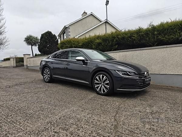Begagnad VW Arteon Elegance 150 HK (110 kW) 2018 Grå Halvkombi